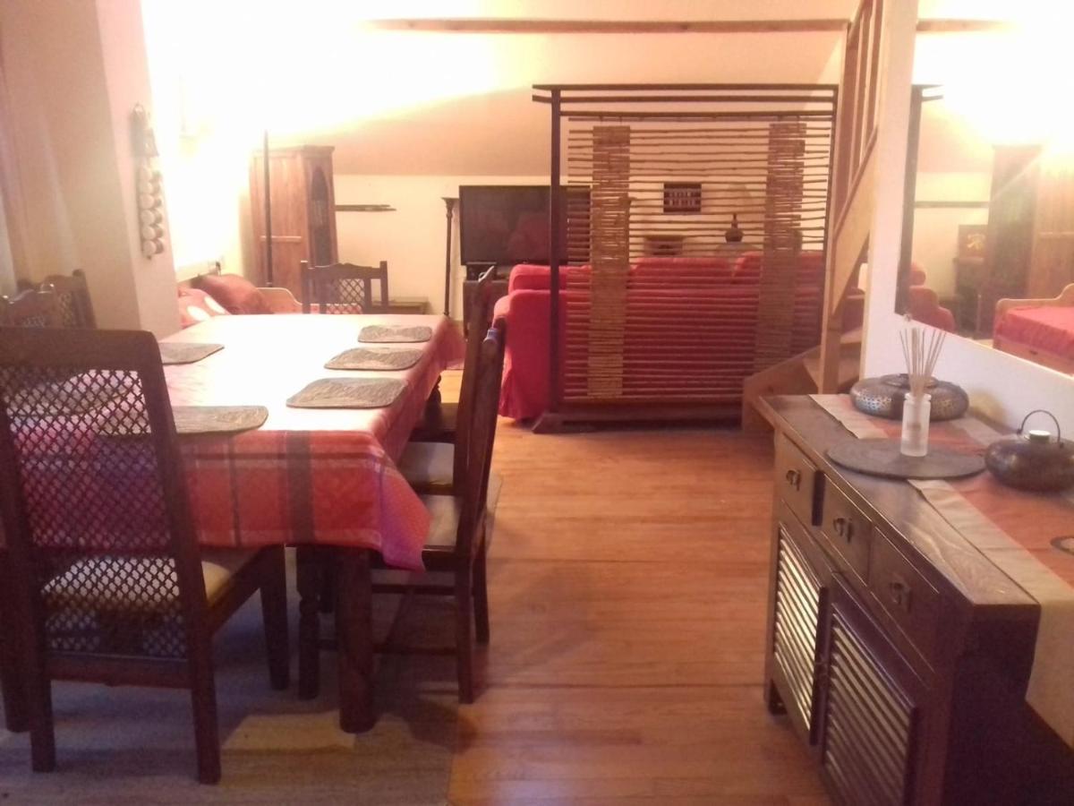 Appartement en loft 50m2 dans maison avec chambre en mezzanine et canapes lits dans salon - travaux extérieurs jusqu'en mars 2021 Saint-Pierre-de-Chartreuse Esterno foto